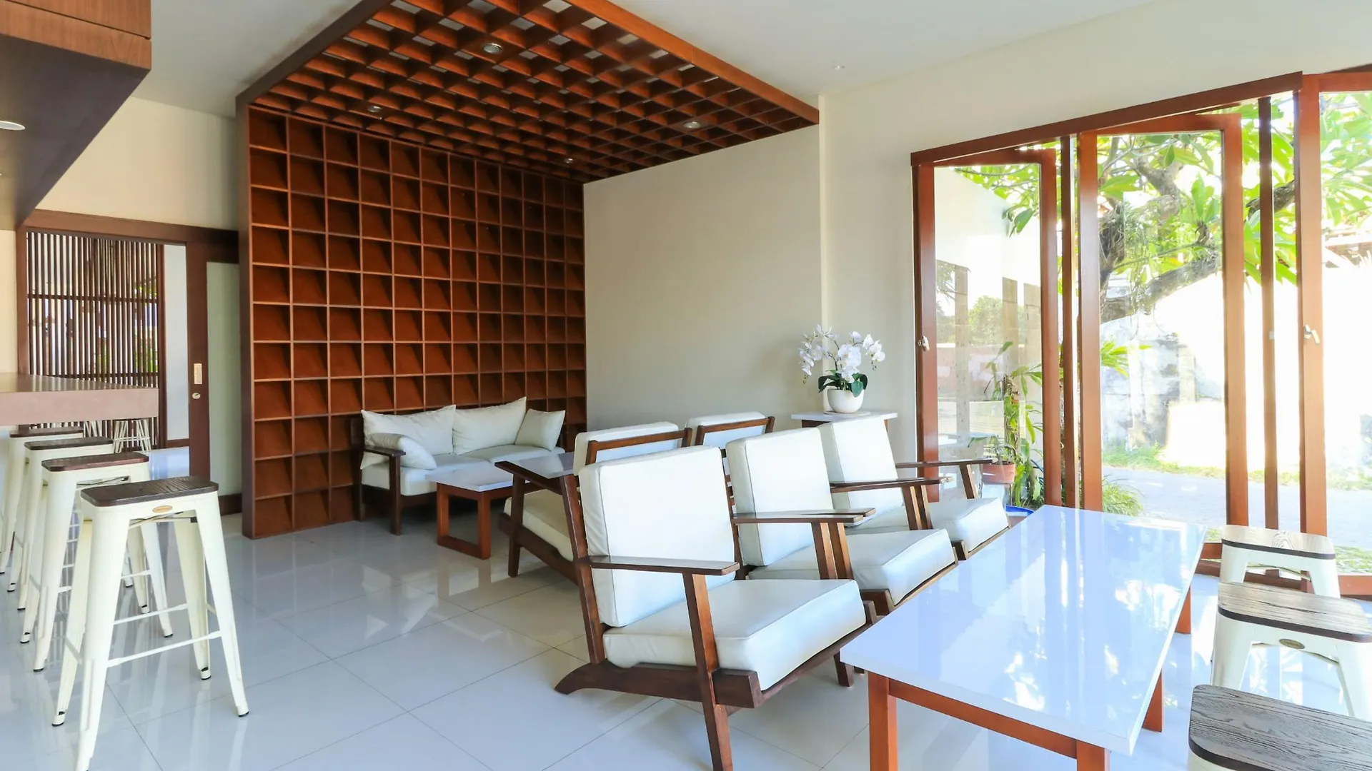 Kak Garden Inn Kuta  Kuta (Bali)